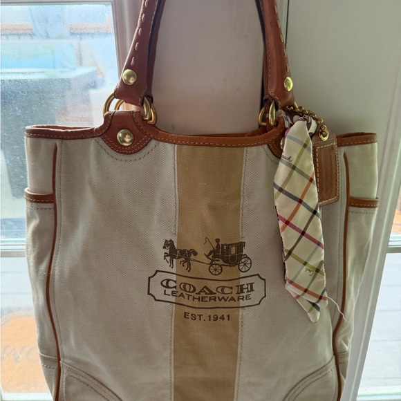 Coach Cream and Tan Leather Tote - Picture 12 of 15